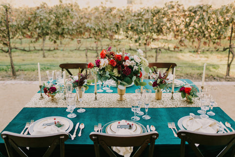 Velvet Tablecloth | Emerald Velvet Tablecloth | Hunter Green Wedding | Emerald Velvet table Linen | Velvet table runner | Emerald wedding - Partycrushstudio