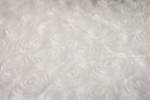 White Rosette Table Linen - Partycrushstudio
