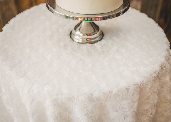 White Rosette Table Linen - Partycrushstudio